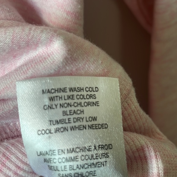 The Black Dog embroidered crewneck in size large. Back hem is longer. - Picture 7 of 11